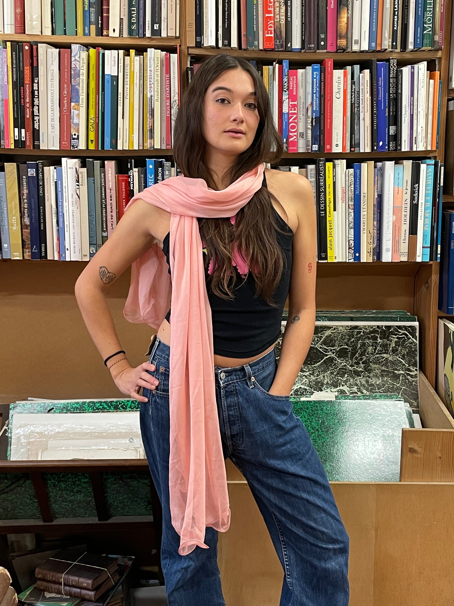 Light scarf